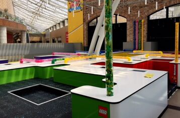 LEGO PLAY FACTORY GOLDEN HALL